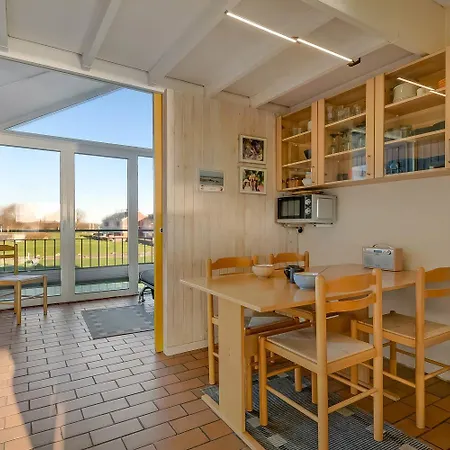 Flot På 1 Sal I Med Fantastisk Udsigt Over Limfjorden Og Sj694 Lejlighed *