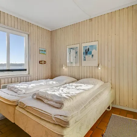 Flot På 1 Sal I Med Fantastisk Udsigt Over Limfjorden Og Sj694 *