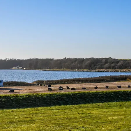 Flot Pa 1 Sal I Med Fantastisk Udsigt Over Limfjorden Og Sj694 Appartement